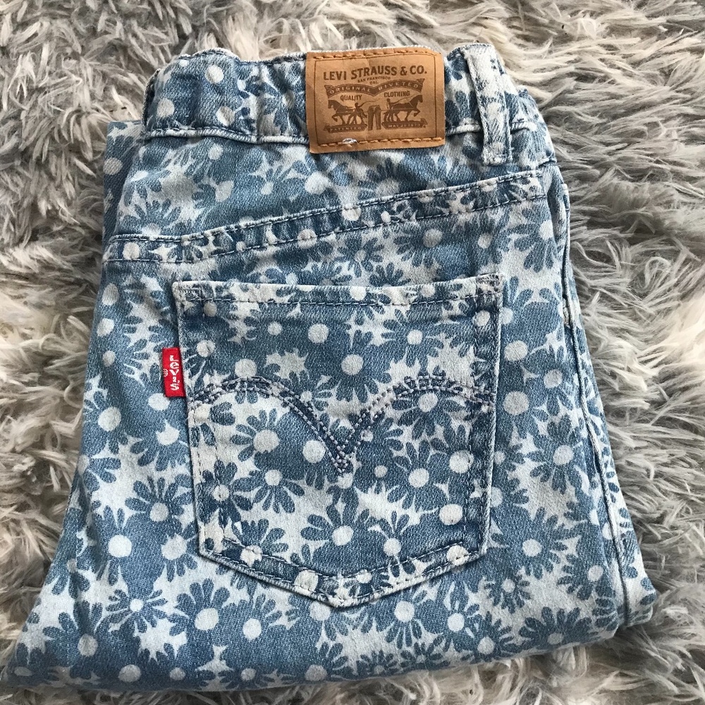 Levi’s flower printed jeans size 10